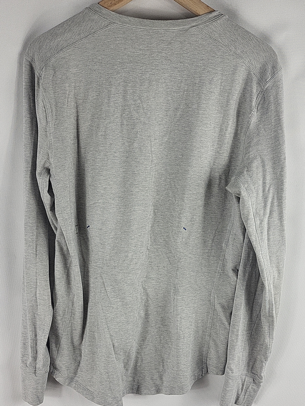Kit and Ace Lightweight Men's Tee - Longsleeve - Picture 2 of 5